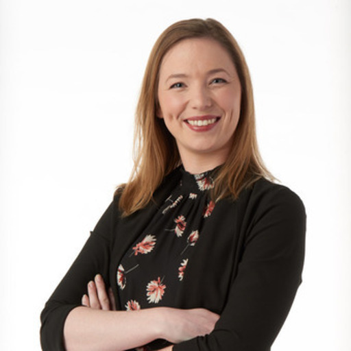 Erin Kann headshot